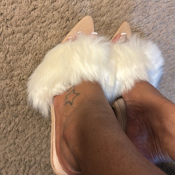 Never worn size 9 furry mules. They’re too big for me - Picture 4 of 4